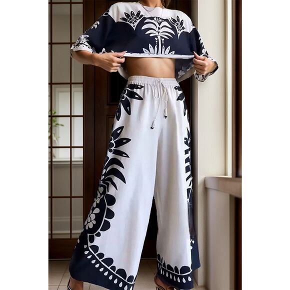 Printed Half Sleeve Top and Wide Leg Pants Set - Picture 3 of 3